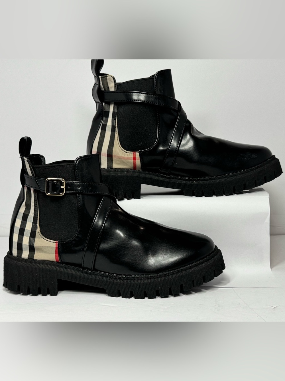 Burberry Black Patent Chelsea Boots woman 10 1/2 with Iconic Check Panel